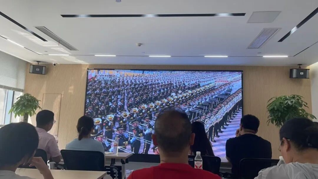 观礼盛世阅兵,凝聚奋进力量